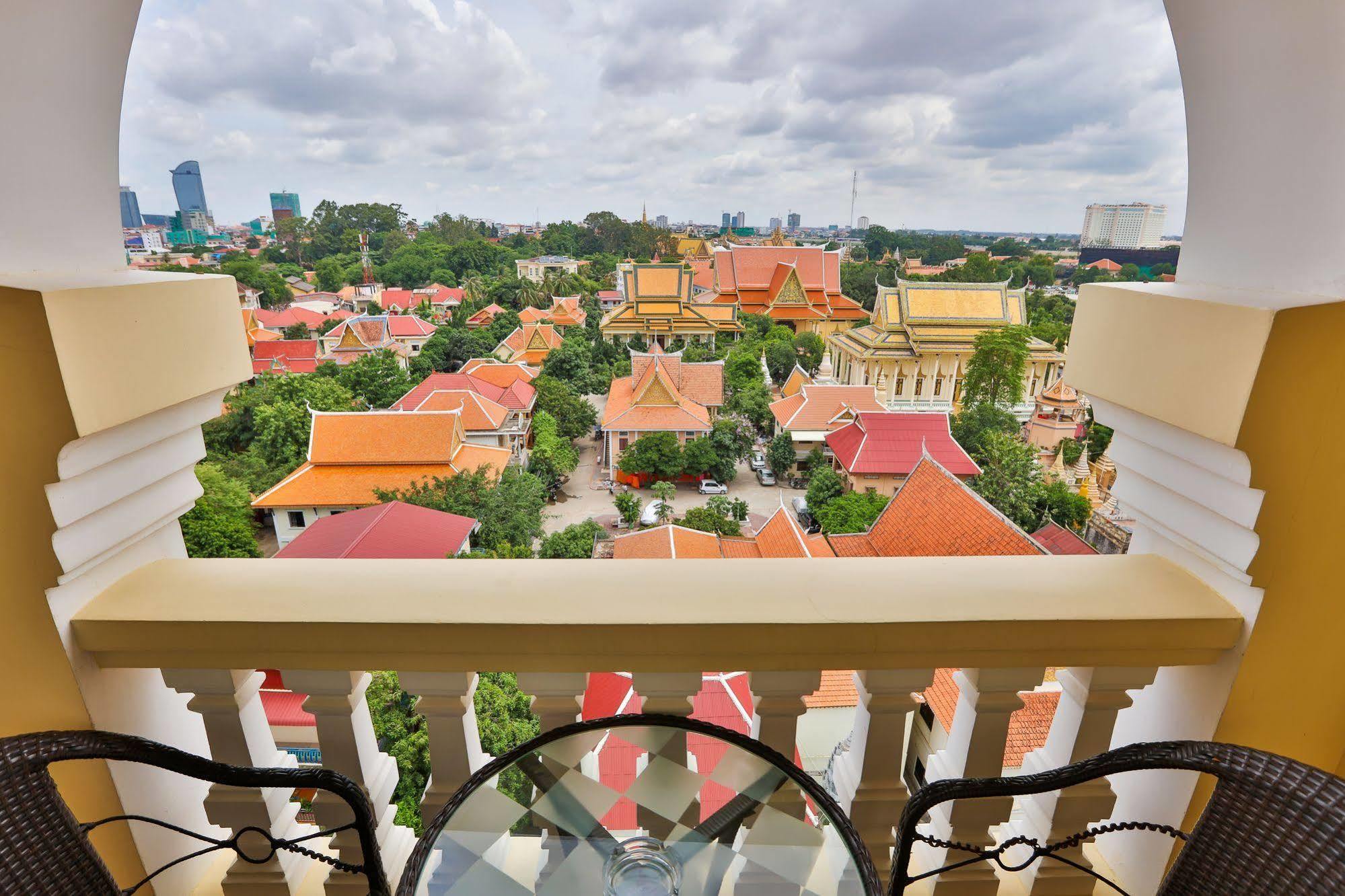 Hotel Palace Gate & By Ehm Phnom Penh